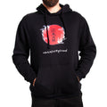Schwarzes Hanzo Aufguss Art Hoodie mit Kängurutasche und einzigartigem Logo im japanischen Stil, Vorderansicht auf Model